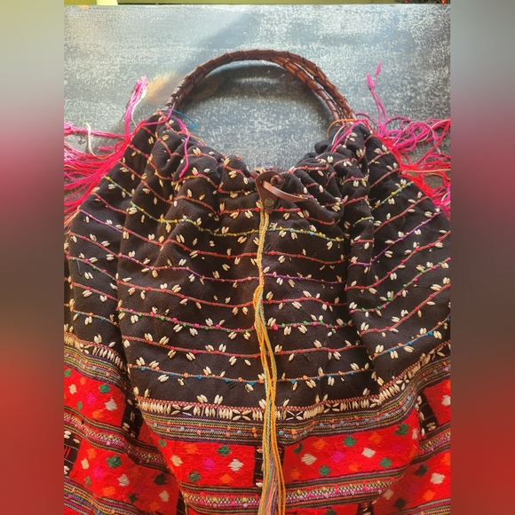 Elliot Mann Oversized Fringe Detail Boho Hippy bag with leather handle - Picture 9 of 14